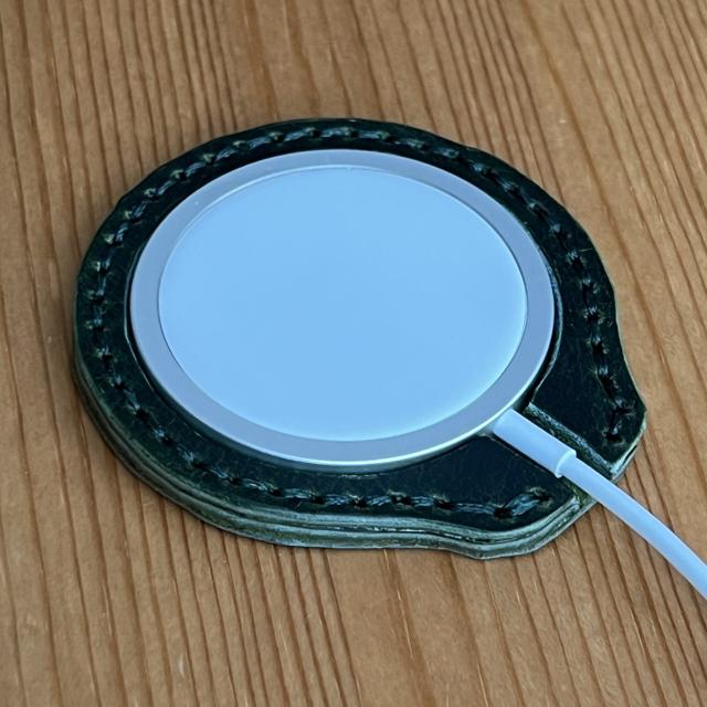 Deri Magsafe Şarj Standı