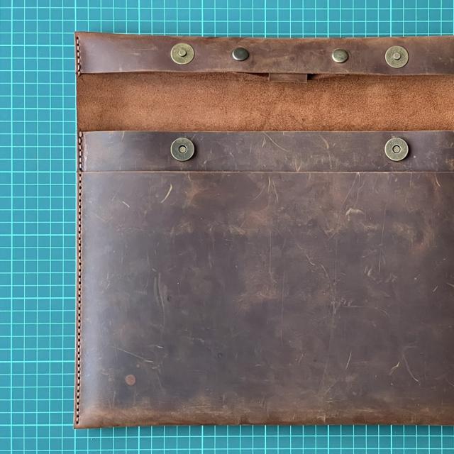 Deri Macbook Çantası