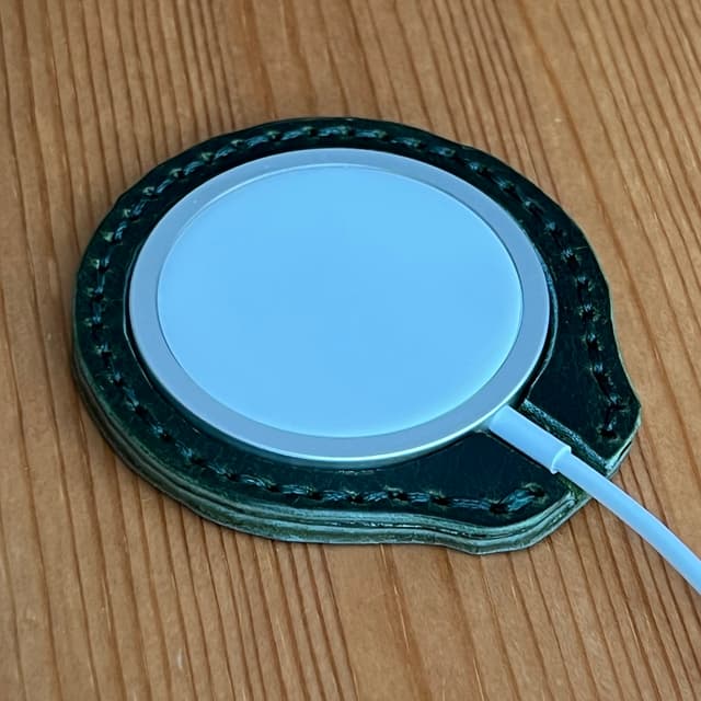 Deri Magsafe Şarj Standı